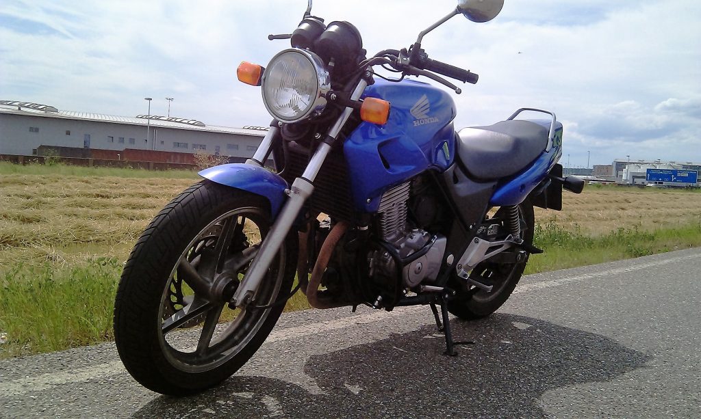 CB 500